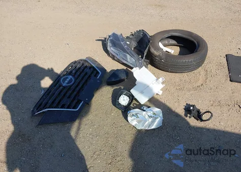 2025 Nissan Kicks Play S from USA, damaged, VIN 3N1CP5BV2SL480792